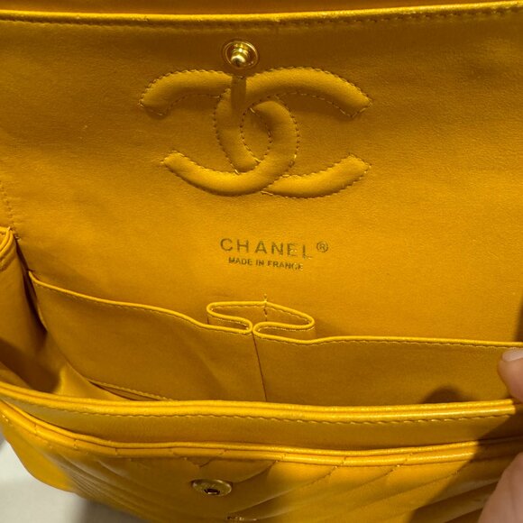 Chanel Yellow Lambskin Medium Classic Double Flap Shoulder Bag 10884668 - Picture 14 of 16